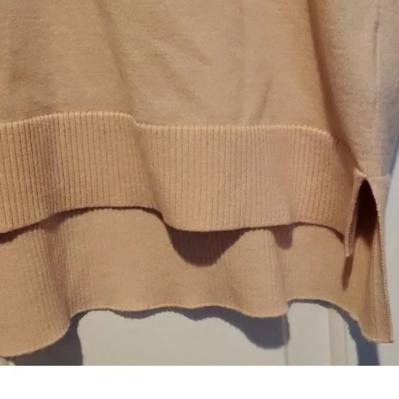 Womens DKNY Jeans Short Sleeve Sweater Size 1X 2X Peach Pink Micro Studs NWT - Picture 3 of 4